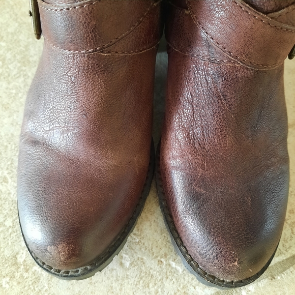 Lord and Taylor Brown Leather Ankle Boots - Picture 7 of 7